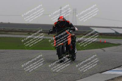 media/Nov-30-2025-TrackDaz (Sun) [[d8b22663df]]/A Group/Session 4 (Wheelie Bump)/